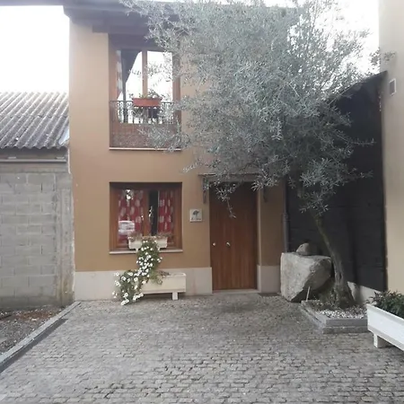Los Majitos Rural * Carracedelo